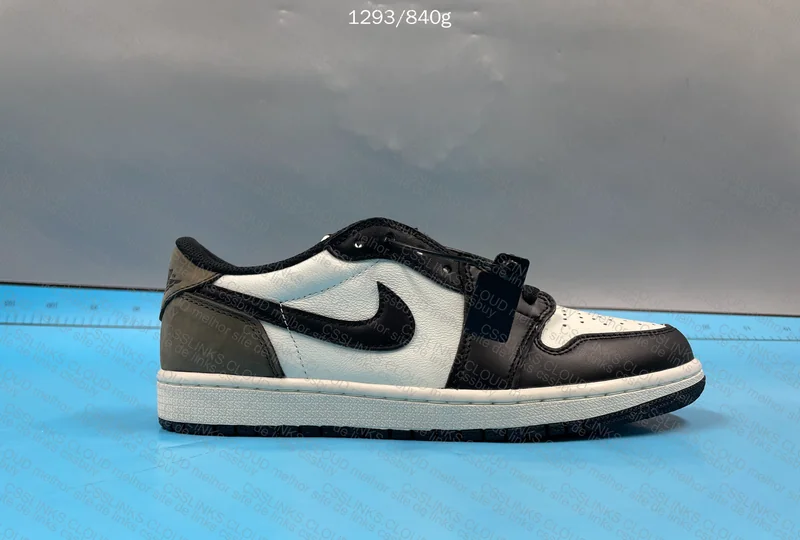 Air Jordan 1 Low Mocha 5