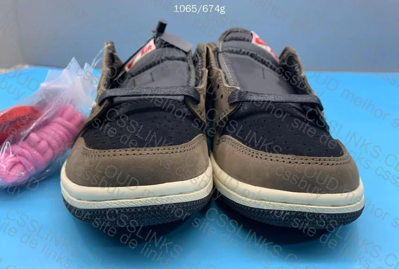 Air Jordan 1 Low Mocha 10