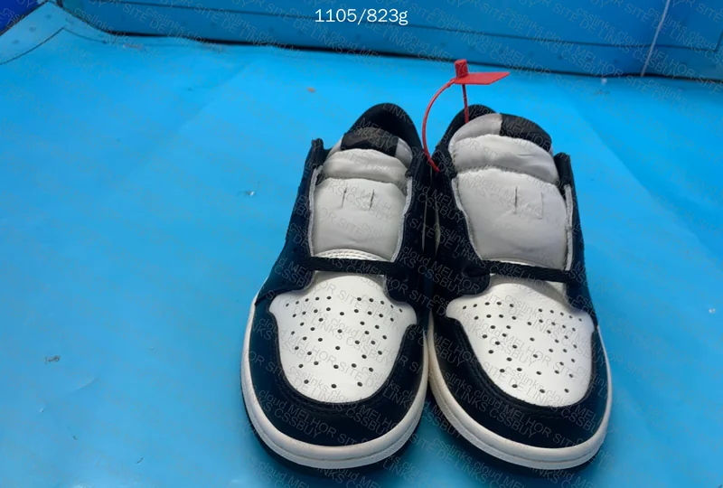 Air Jordan 1 Low Mocha 3