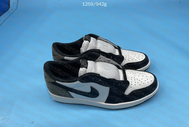 Air Jordan 1 Low Mocha 2