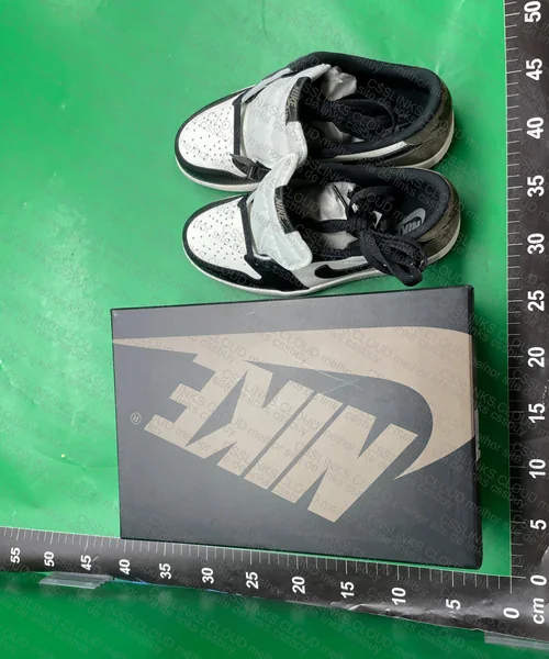 Air Jordan 1 low mocha
