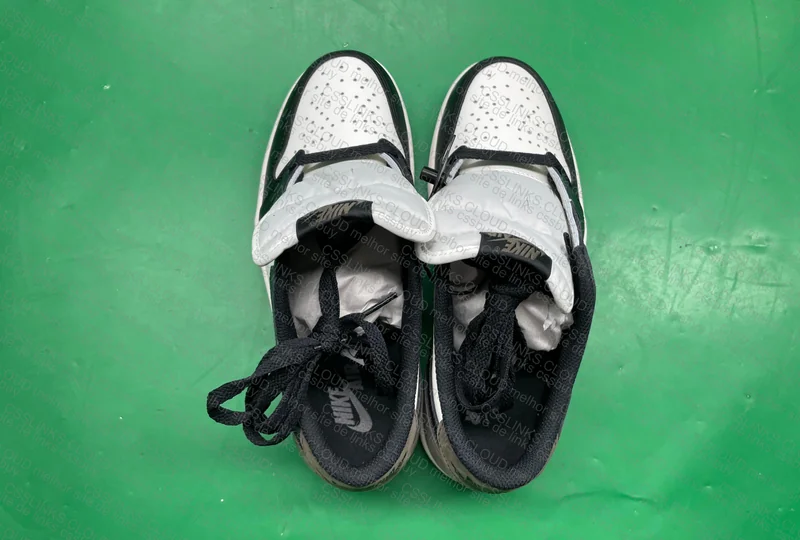 Air Jordan 1 low mocha 2
