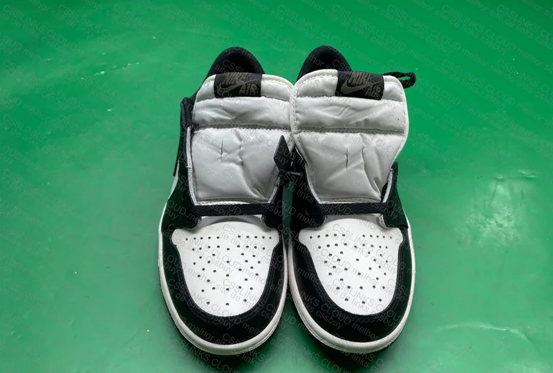 Air Jordan 1 low mocha 4