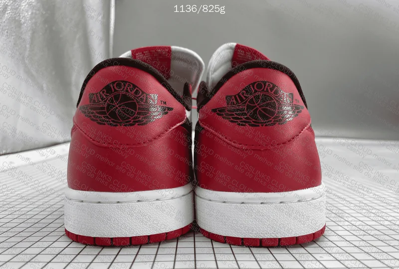 Air Jordan 1 Low OG 4