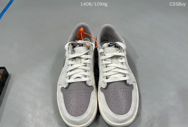 Air Jordan 1 Low OG Atmosphere Grey 9