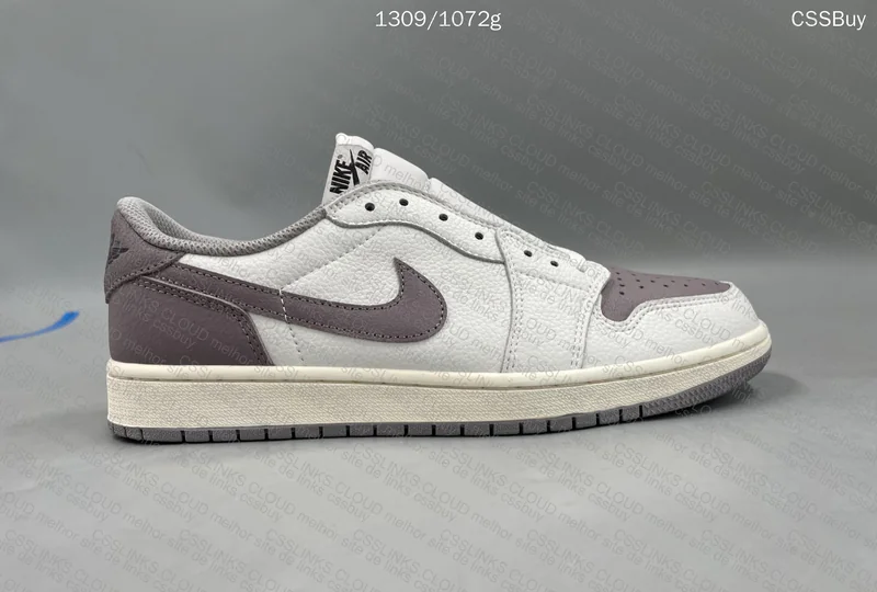 Air Jordan 1 Low OG 'Atmosphere Grey' 10