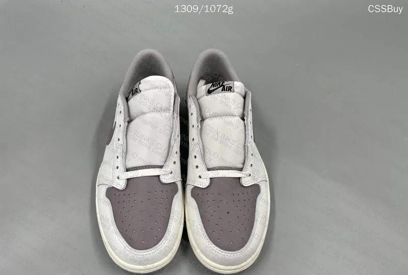 Air Jordan 1 Low OG 'Atmosphere Grey' 2