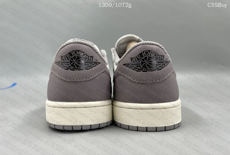 Air Jordan 1 Low OG 'Atmosphere Grey' 4