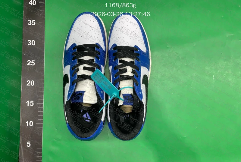 Air Jordan 1 Low OG Game Royal 10