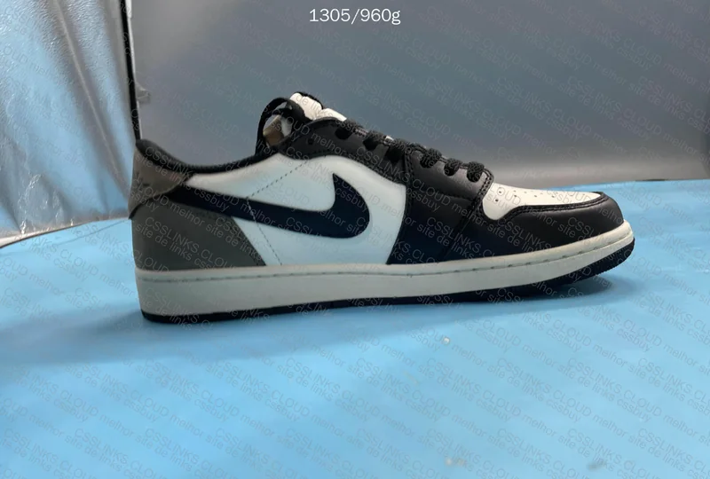 Air Jordan 1 Low OG Mocha 9