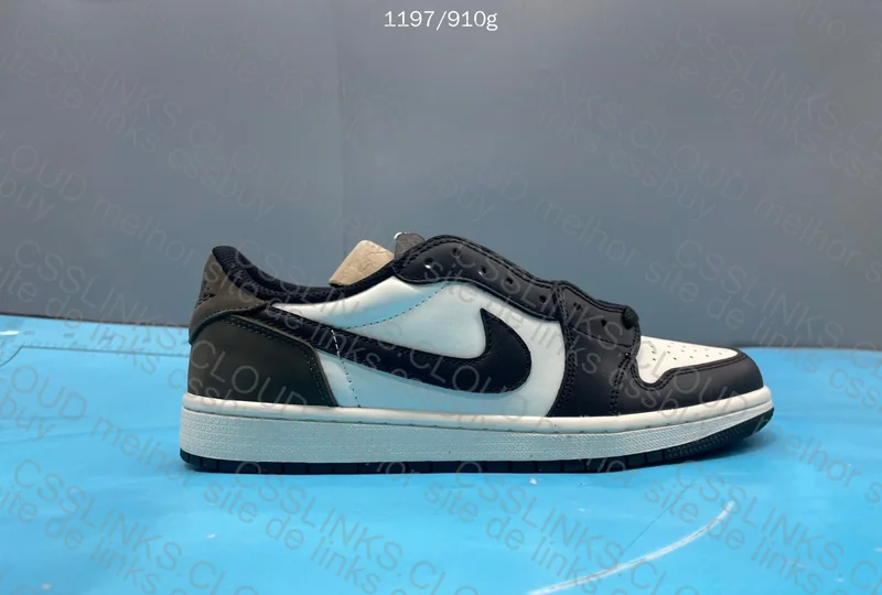 Air Jordan 1 Low OG Mocha 5