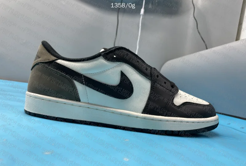 Air Jordan 1 Low OG Mocha
