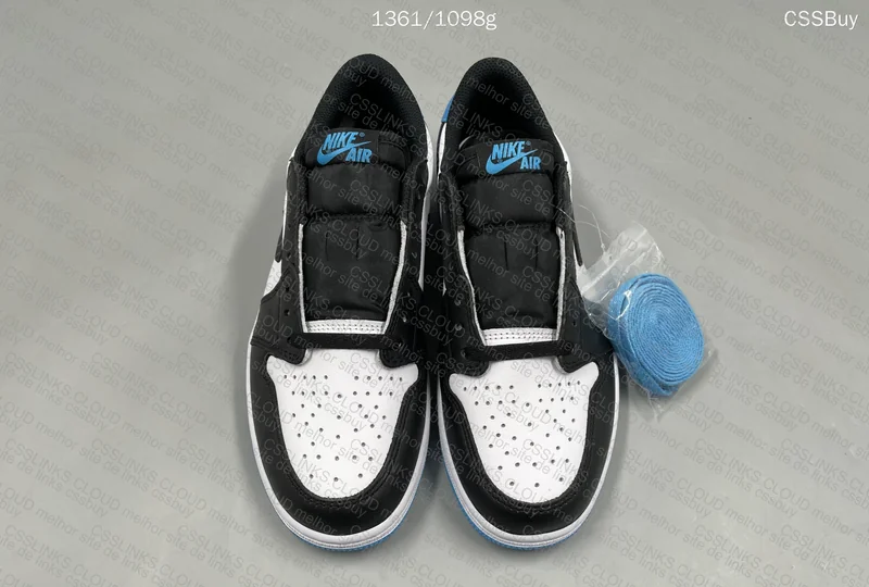 Air Jordan 1 Low OG UNC 3