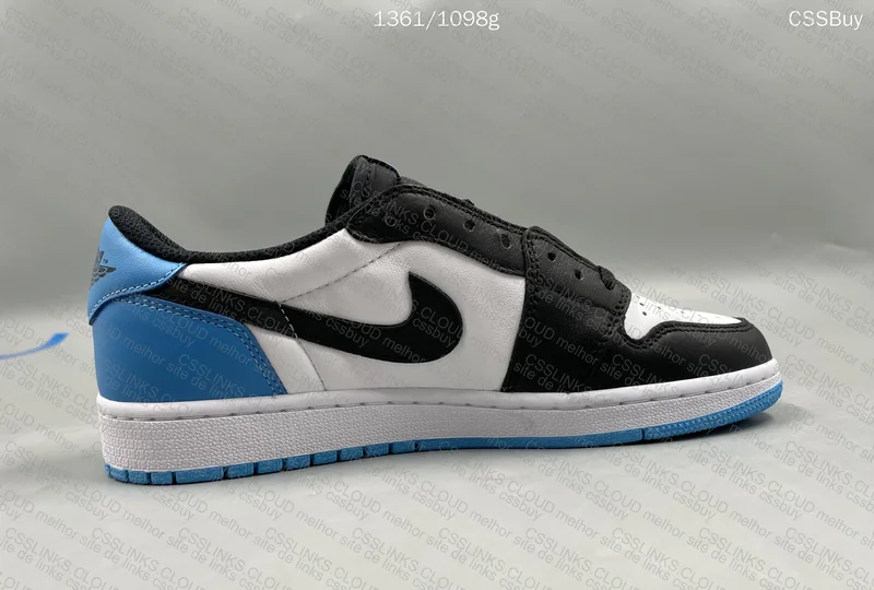 Air Jordan 1 Low OG UNC 5