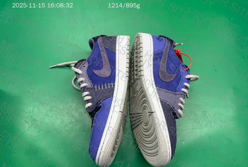 Air Jordan 1 Low OG Voodoo 4
