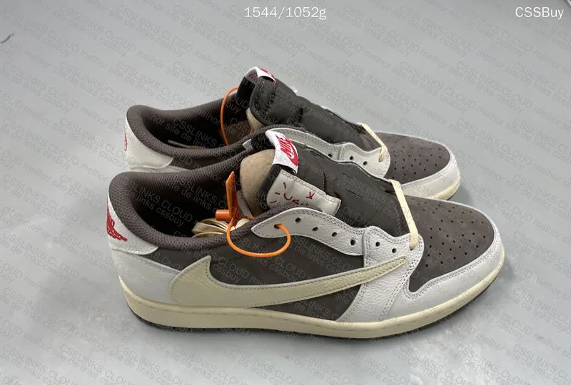 Air Jordan 1 Low OG x Travis Scott Reverse Mocha (ZOK) 2