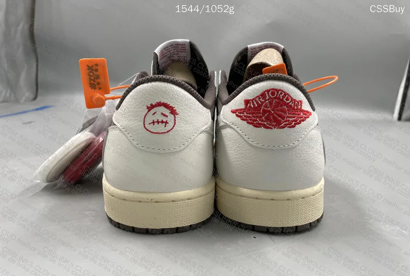 Air Jordan 1 Low OG x Travis Scott Reverse Mocha (ZOK) 4