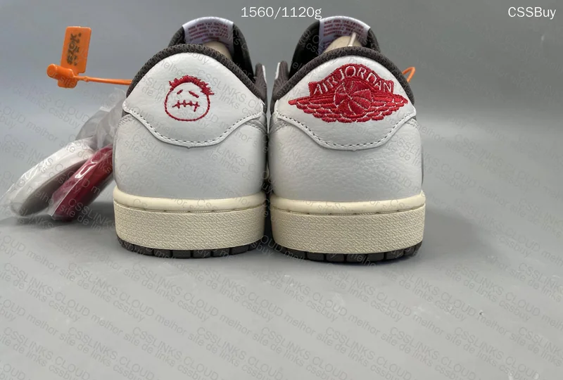 Air Jordan 1 Low OG x Travis Scott Reverse Mocha (ZOK) 3