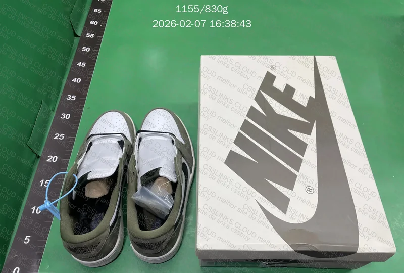 Air Jordan 1 low Olive