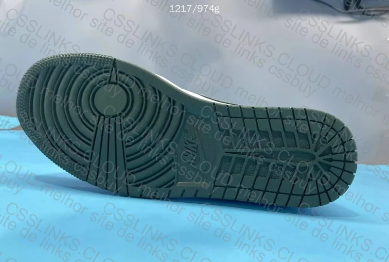 Air Jordan 1 Low Olive Green 3