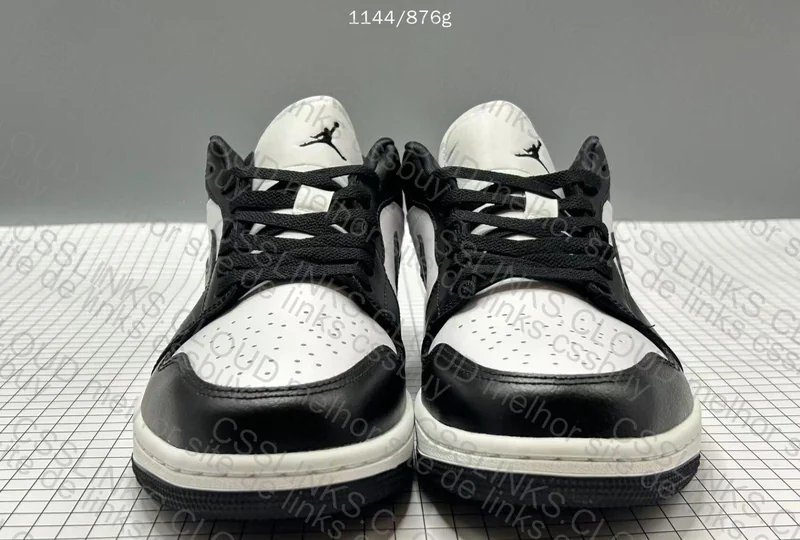 Air Jordan 1 Low OVO 9