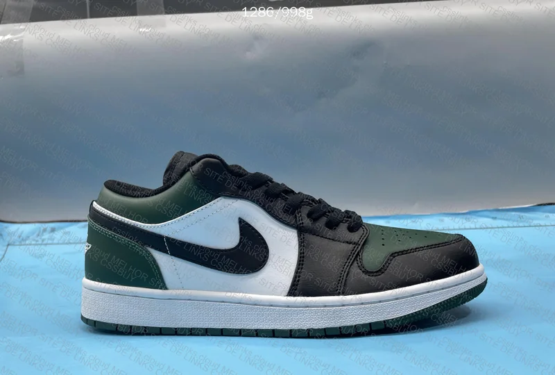 Air Jordan 1 Low / OVO 4