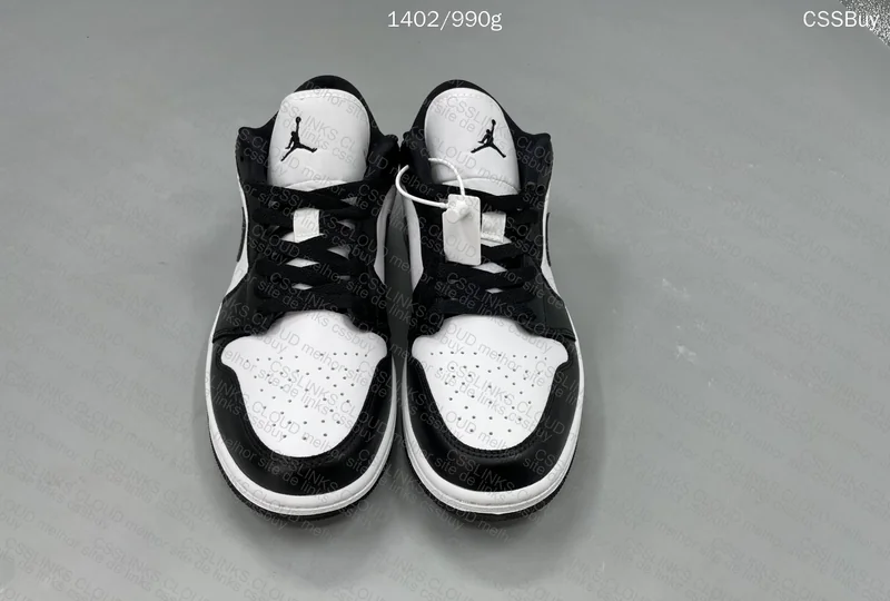 Air Jordan 1 Low Panda 2