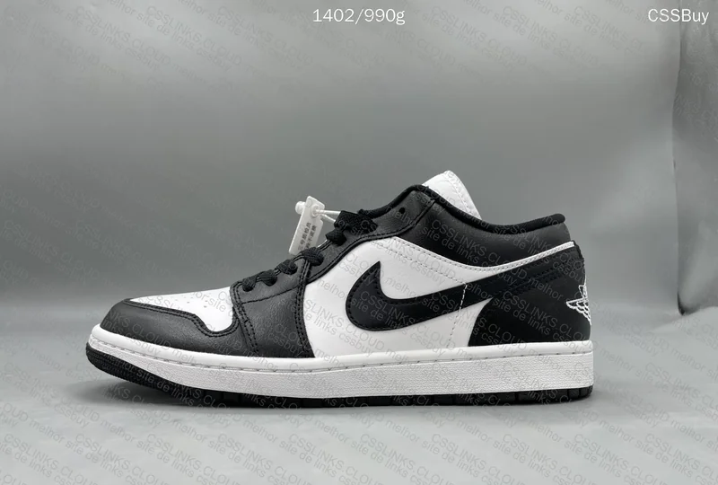 Air Jordan 1 Low Panda 3