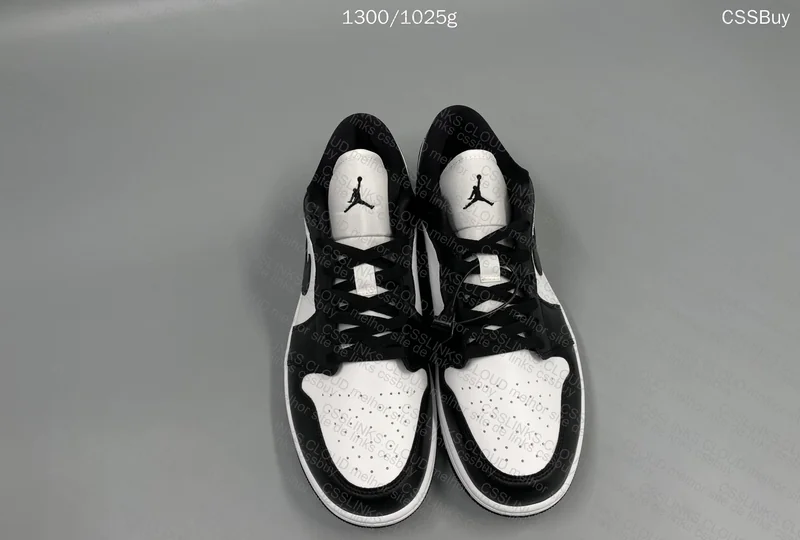 Air Jordan 1 Low Panda 6