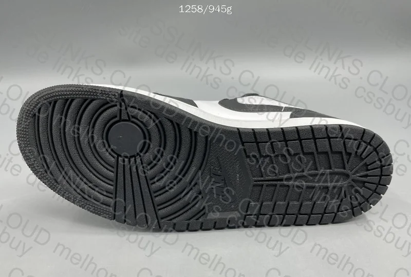 Air Jordan 1 Low Panda 6