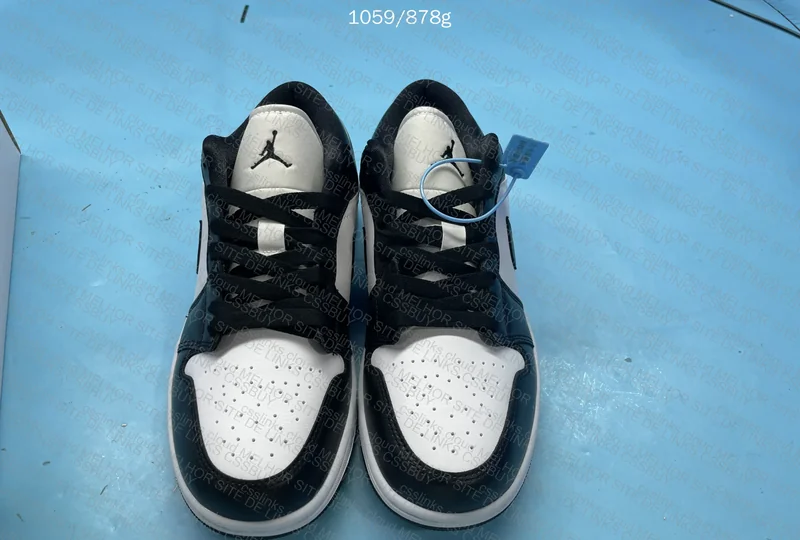 Air Jordan 1 Low Panda 5