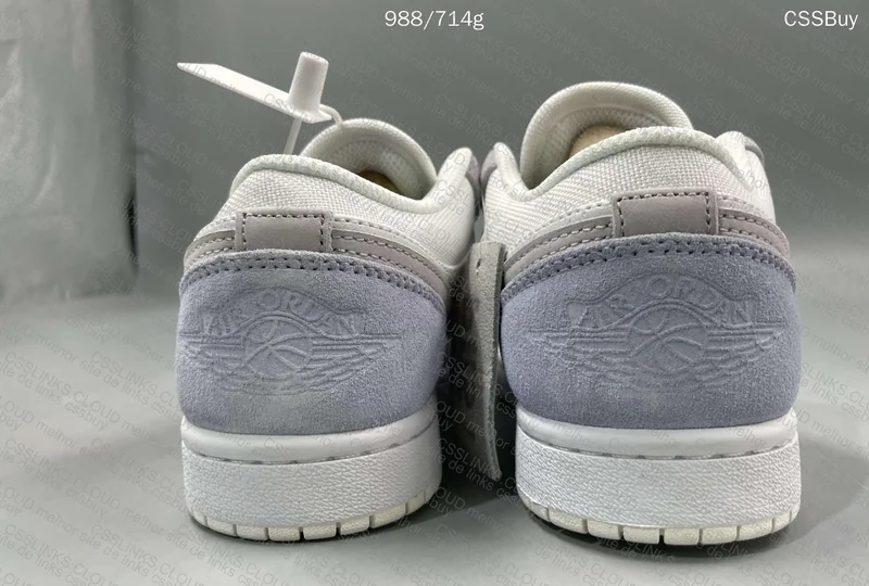 Air Jordan 1 Low Paris 4