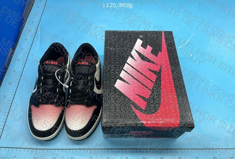 Air Jordan 1 Low PSG