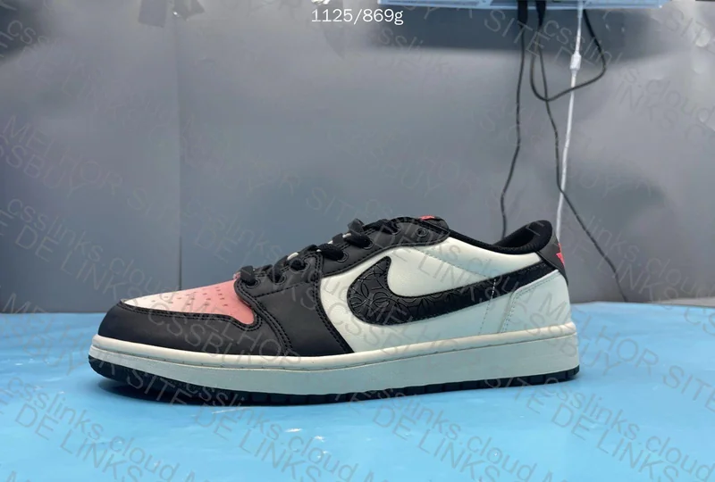 Air Jordan 1 Low PSG 4