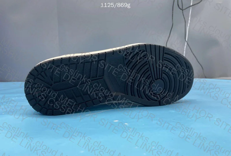 Air Jordan 1 Low PSG 5