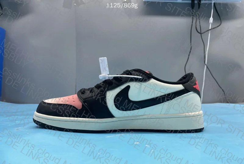 Air Jordan 1 Low PSG 9