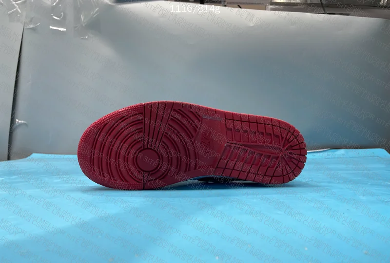 Air Jordan 1 Low Red White