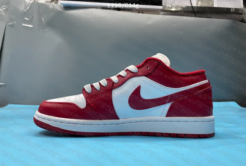 Air Jordan 1 Low Red White 6