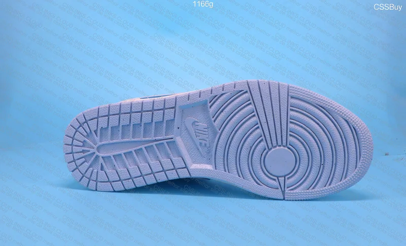 Air Jordan 1 Low Reverse Ice Blue 4