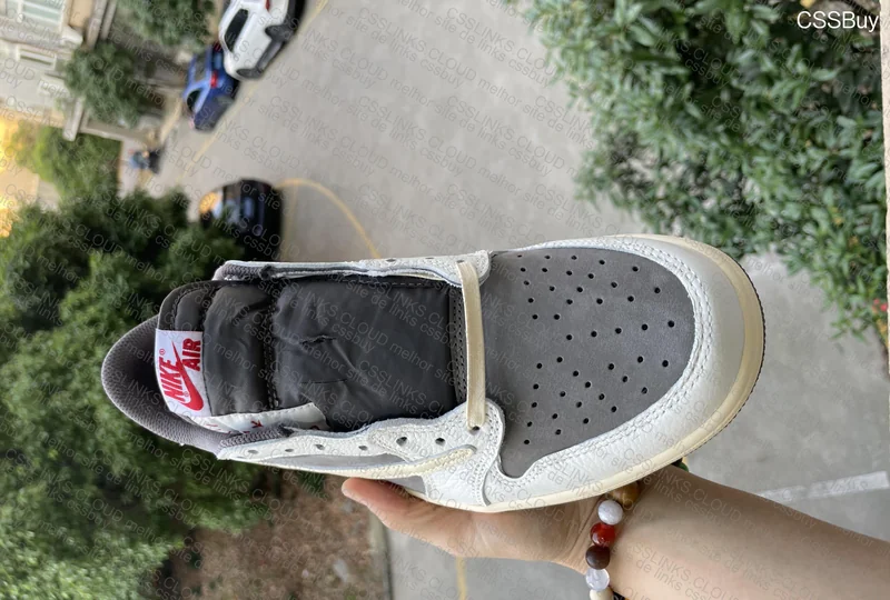 Air Jordan 1 Low Reverse Mocha 7