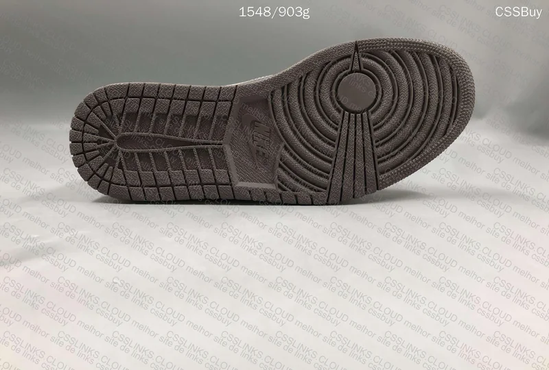 Air Jordan 1 Low Reverse Mocha 6
