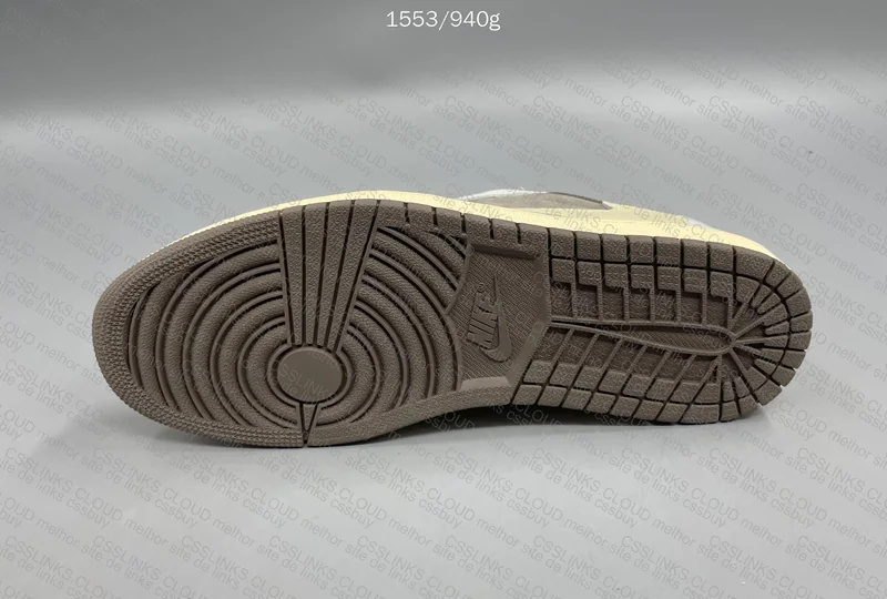 Air Jordan 1 Low Reverse Mocha 10