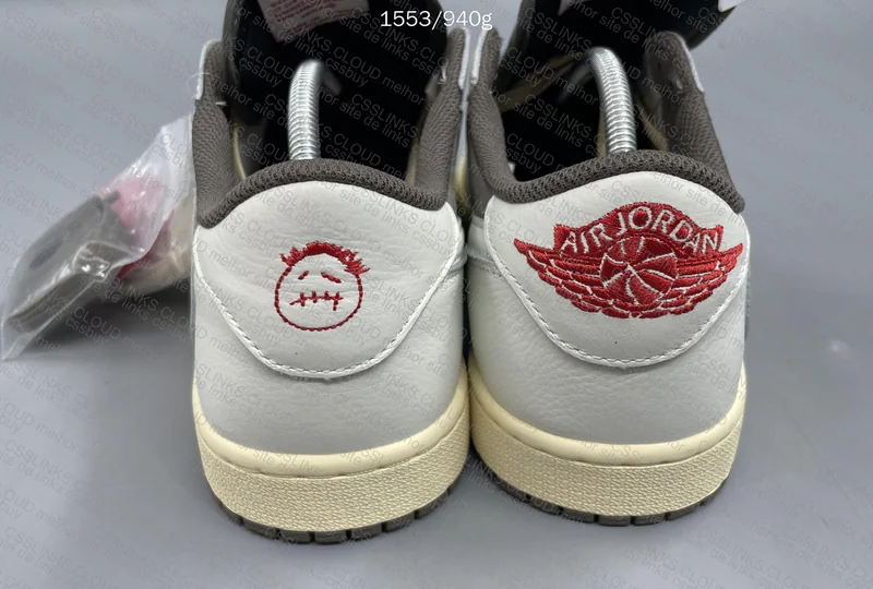 Air Jordan 1 Low Reverse Mocha 3