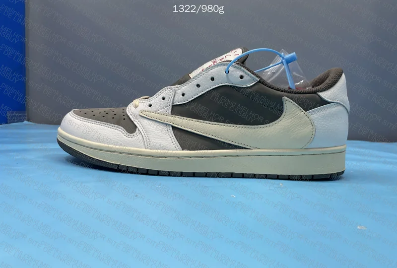 Air Jordan 1 Low Reverse Mocha DT 7
