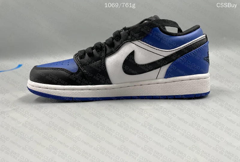 Air Jordan 1 Low Royal Toe 10