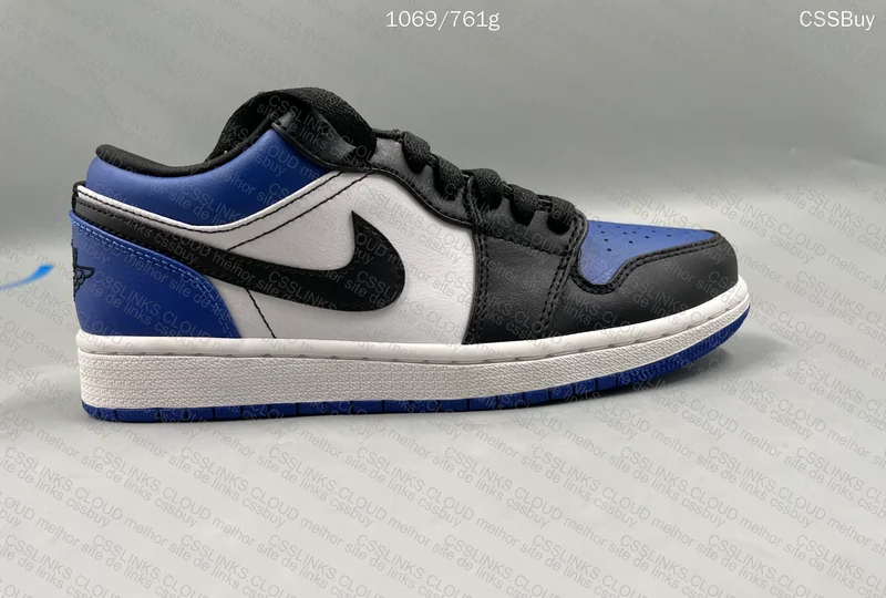 Air Jordan 1 Low Royal Toe 3