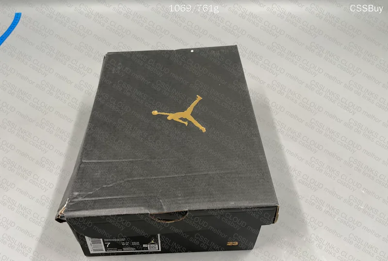 Air Jordan 1 Low Royal Toe 6