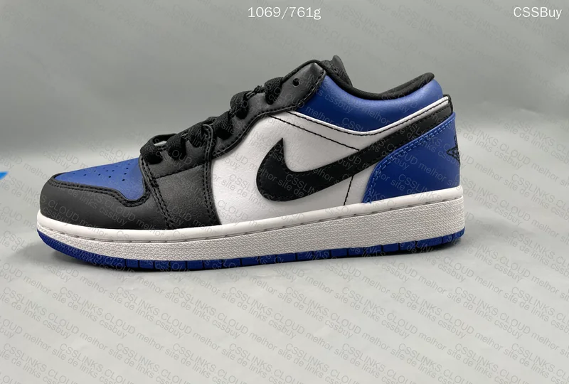 Air Jordan 1 Low Royal Toe 8