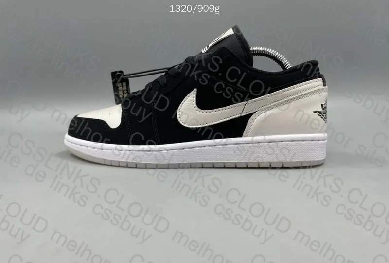 Air Jordan 1 Low SE 7