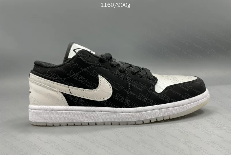 Air Jordan 1 Low SE 7